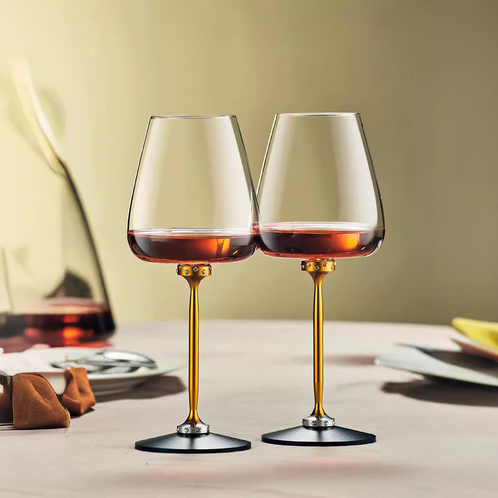 Fancy Creative Decanter and Rotational Wine Goblets – Modern Household Gadgets