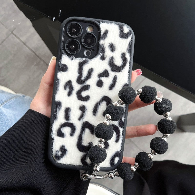 Leopard Printed Plush Phone Case - Furry & Stylish Protection for Your Device 🐆✨