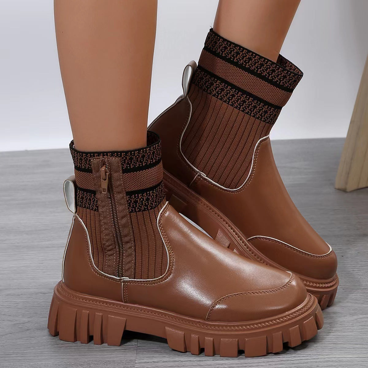 Stylish Women's Mid-Tube Winter Boots with Zipper and Thick Sole