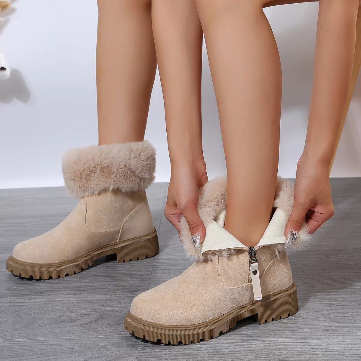 Warm Plush Side-Zipper Winter Snow Boots for Women - Stylish Outdoor Thickened Boots with Low Heel